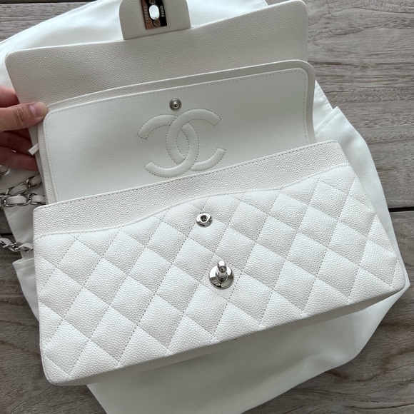 1️⃣3️⃣5️⃣0️⃣0️⃣ CHANEL Classic White Caviar Medium Bag - Picture 11 of 16